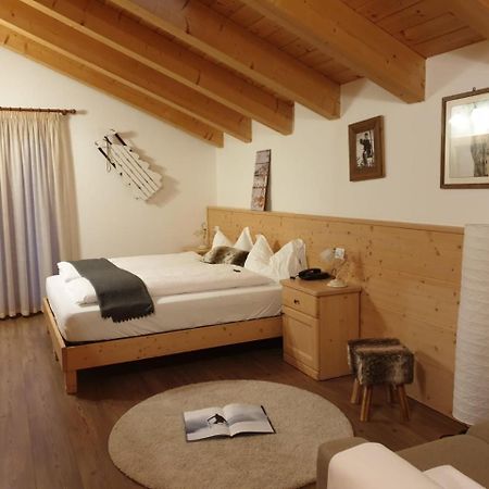 Hotel Chalet Giasenei Sagron Mis Экстерьер фото